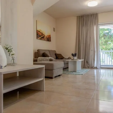 Sum Mora 3 By Interhome * Vir