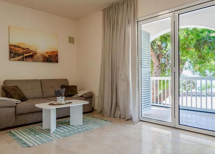 Sum Mora 3 By Interhome Vir