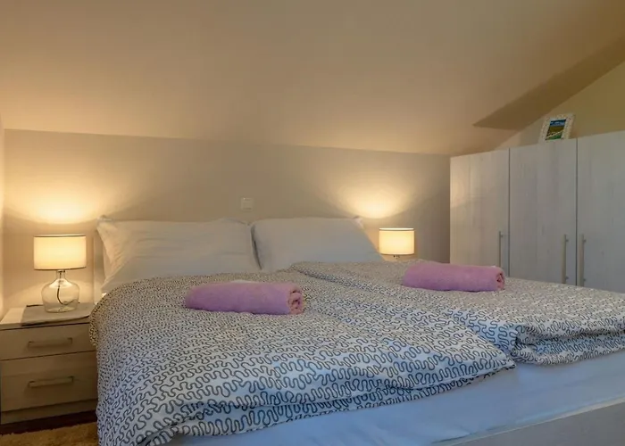 Sum Mora 3 By Interhome Vir